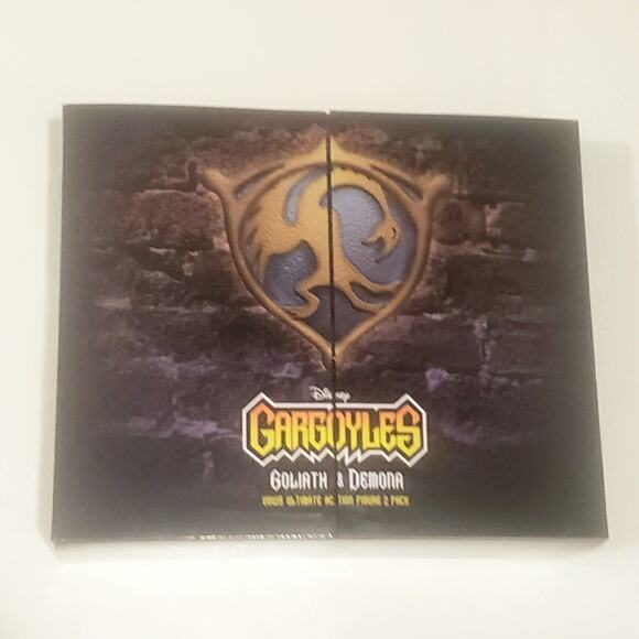 Disney's Gargoyles Ultimate GOLIATH & DEMONA Vows 2-pack NECA 7" Figures - Picture 1 of 4